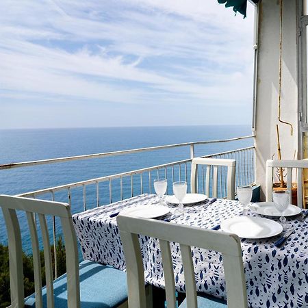Appartamento Vista Mare Con Due Camere - Two-Bedroom Apartment With Sea View Sanremo Exterior photo