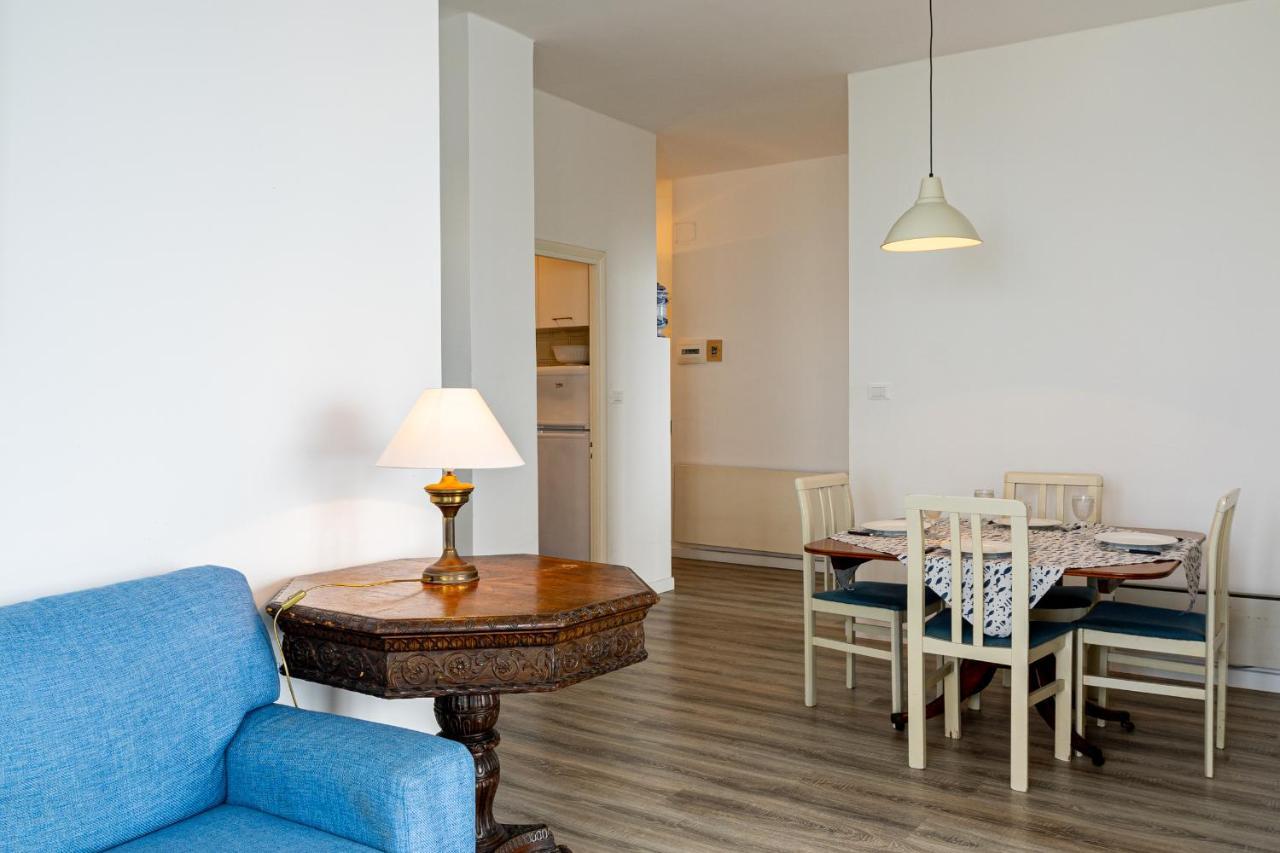 Appartamento Vista Mare Con Due Camere - Two-Bedroom Apartment With Sea View Sanremo Exterior photo